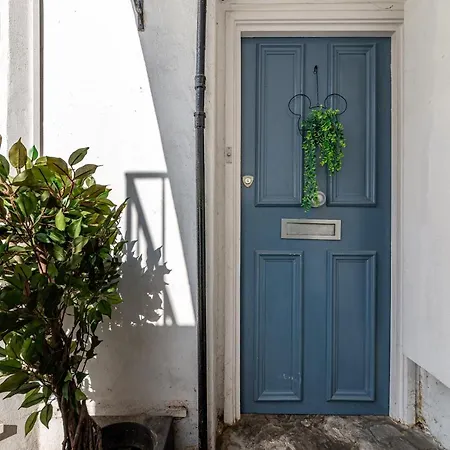 Specious Bright Flat With Garden In Central London Exterior photo